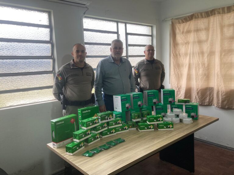 Cotrisul faz doação ao projeto Caminho Rural, do Grupo de Apoio à Brigada Militar em Caçapava do Sul